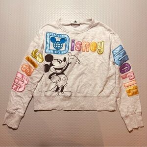 Walt Disney World Mickey embroidered‎ colorful long sleeve sweatshirt cropped Lg